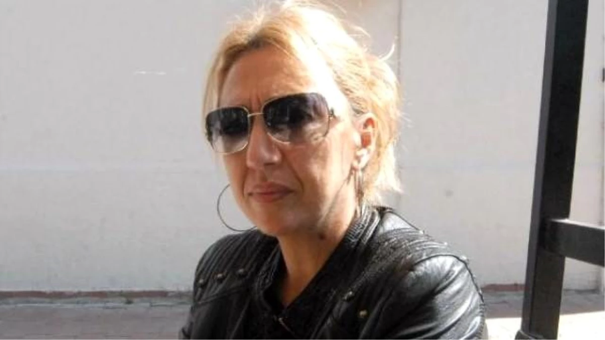 Erdoğan\'a Hakaretten Kadın Öğretmenin Yargılandığı Dava Ertelendi