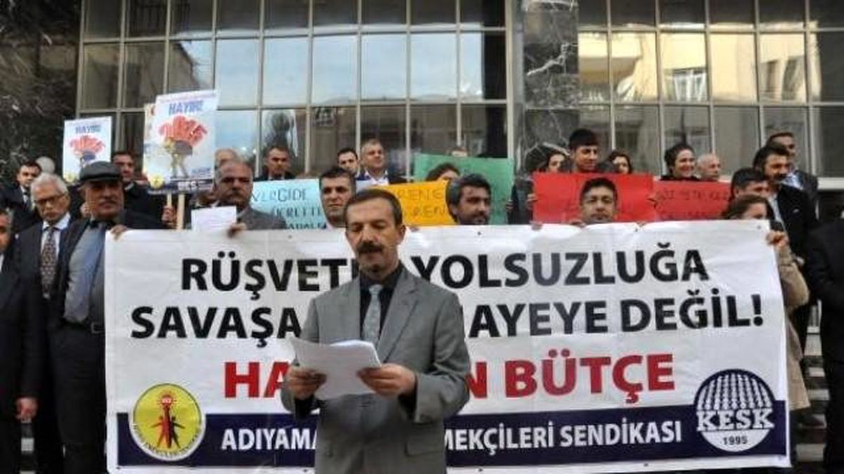 Adıyaman\'da Maliye Bakanlığı Bütçesine Protesto