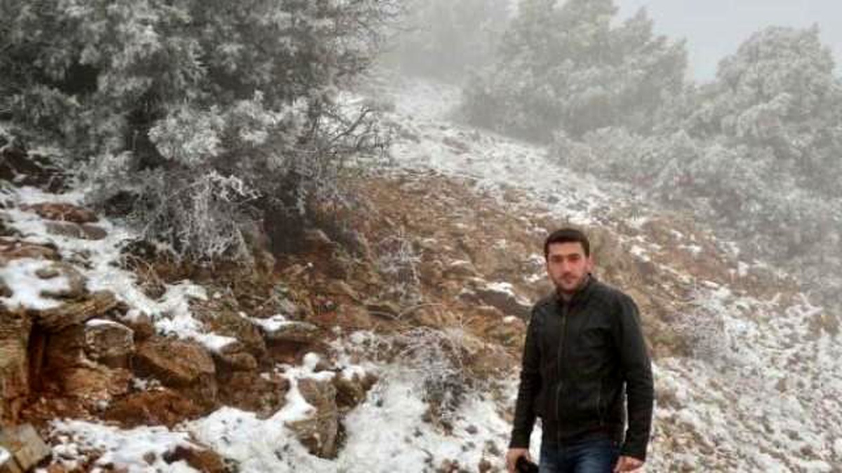 Manisa Spil Dağı\'nın Tepesi Beyaza Büründü