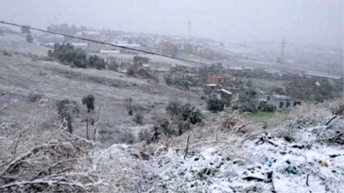 Mersin\'de Kar Yağışı