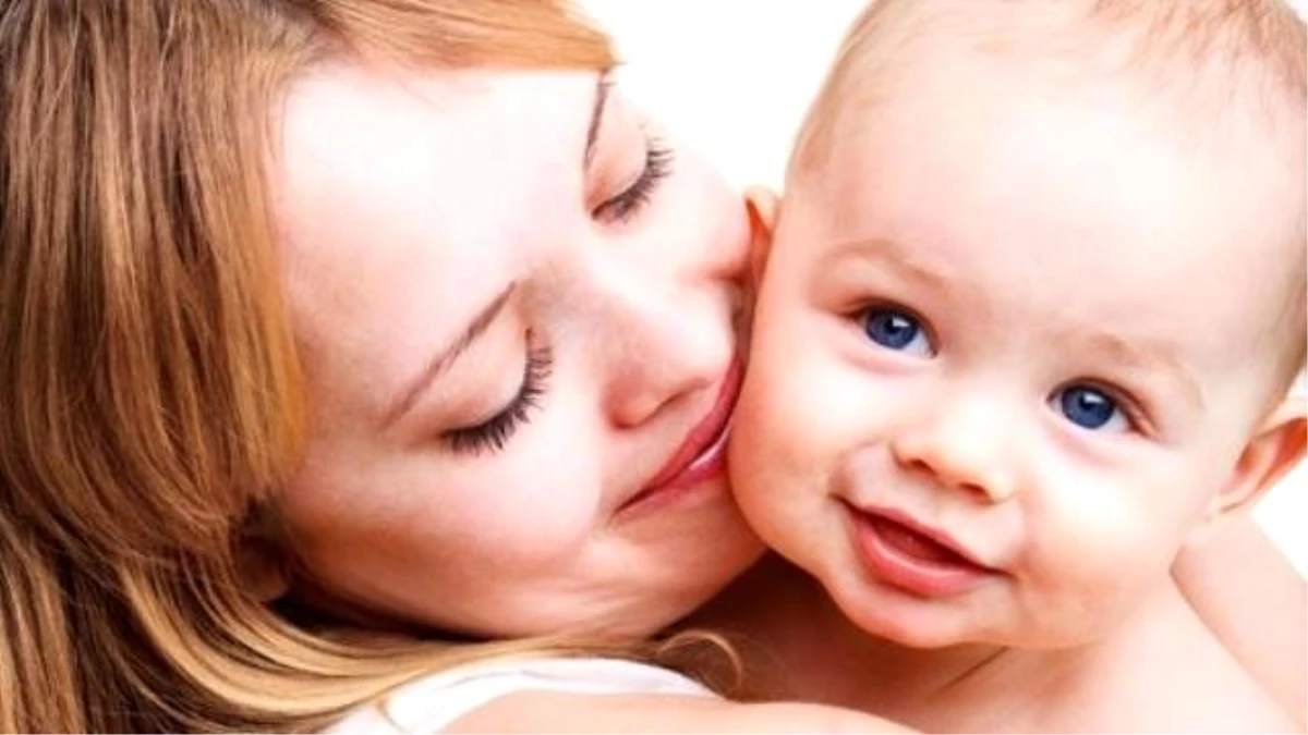Mutlu Ses ve Yüzler Bebeklerin Hafızasını Güçlendirebilir