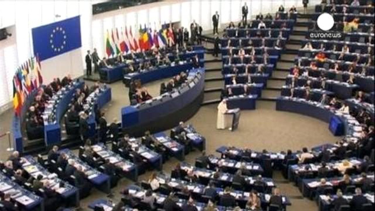 Papa Avrupa\'yı Mülteci Sorunu Konusunda Uyardı