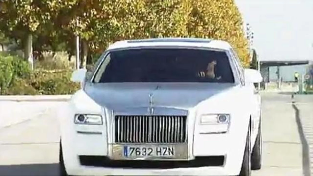 Ronaldo Antrenmana Rolls Royce ile Geldi, İspanya Karıştı