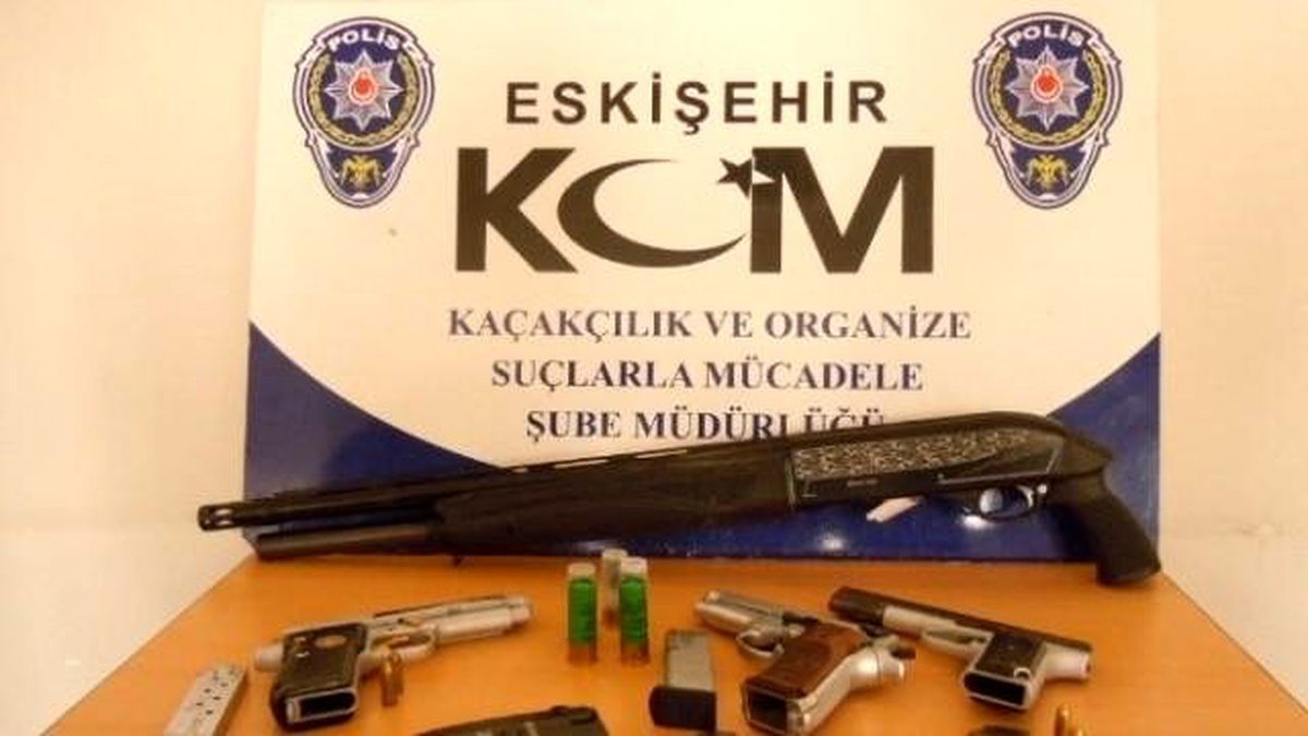 Silah Tacirleri Suçüstü Yakalandı
