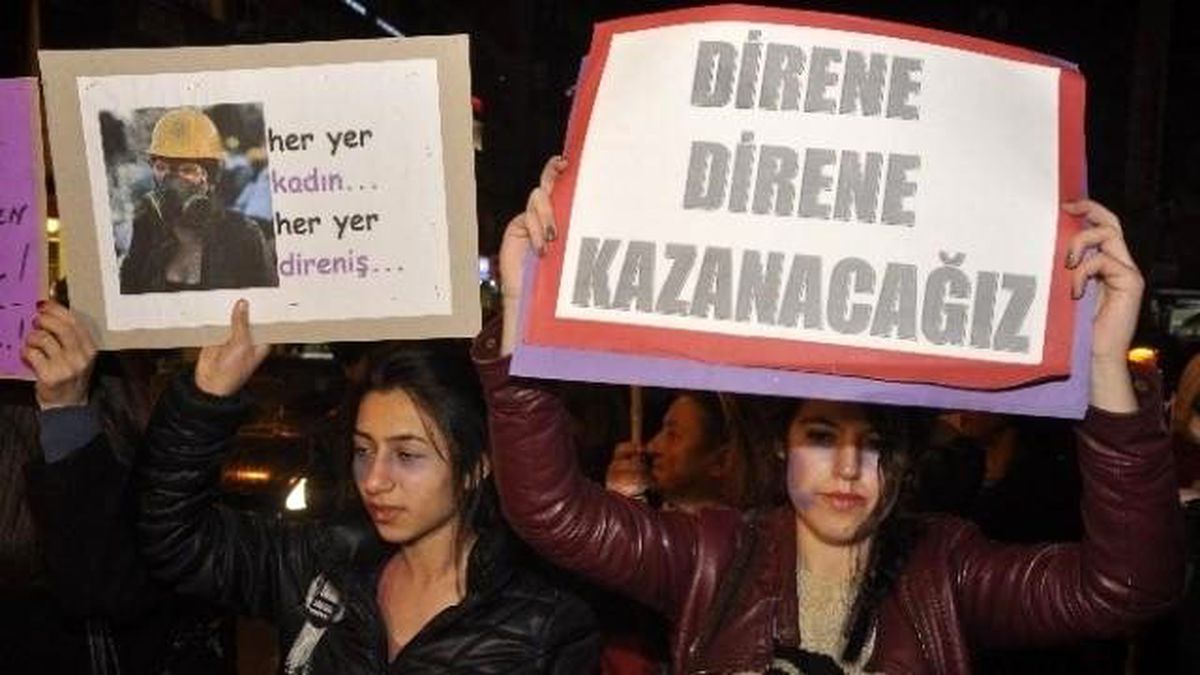 Zonguldak\'ta "Kadına Şiddete Hayır" Protestosu