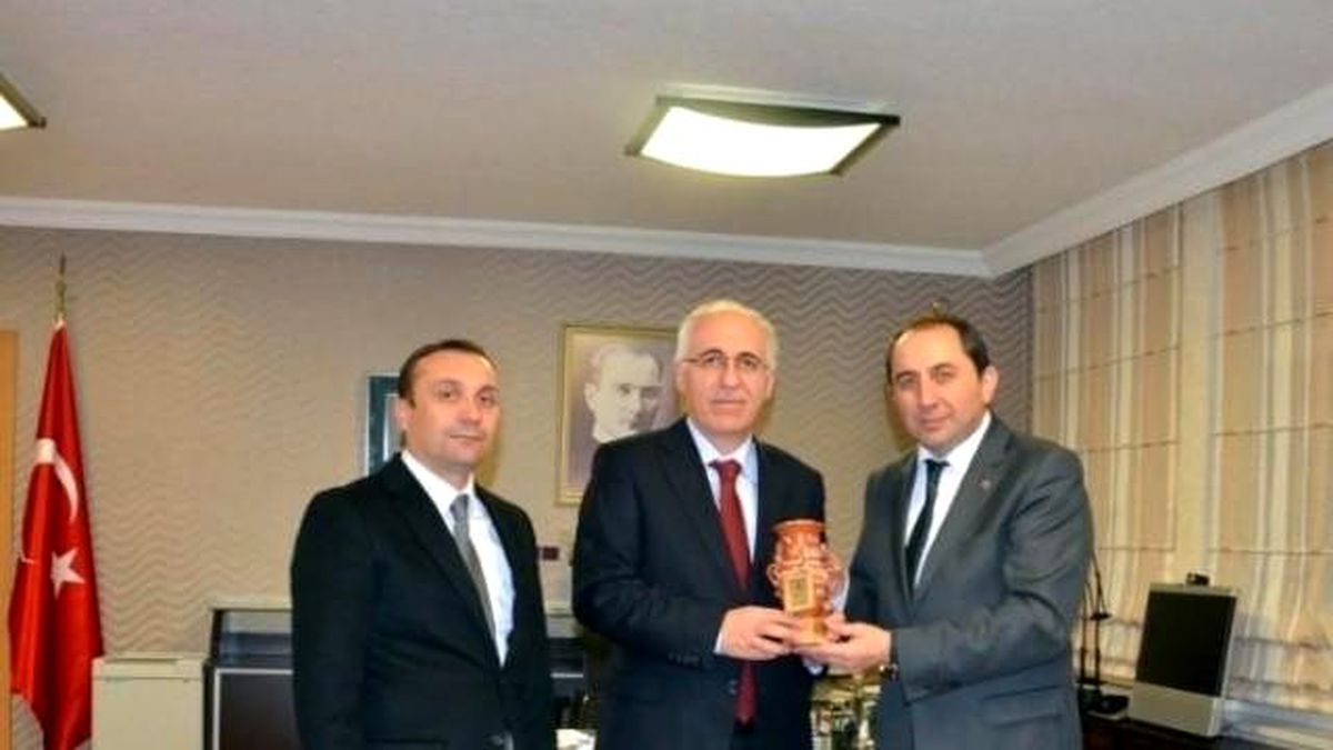 Alkan\'dan Genel Müdürü Gül\'e İşbirliği Teklifi
