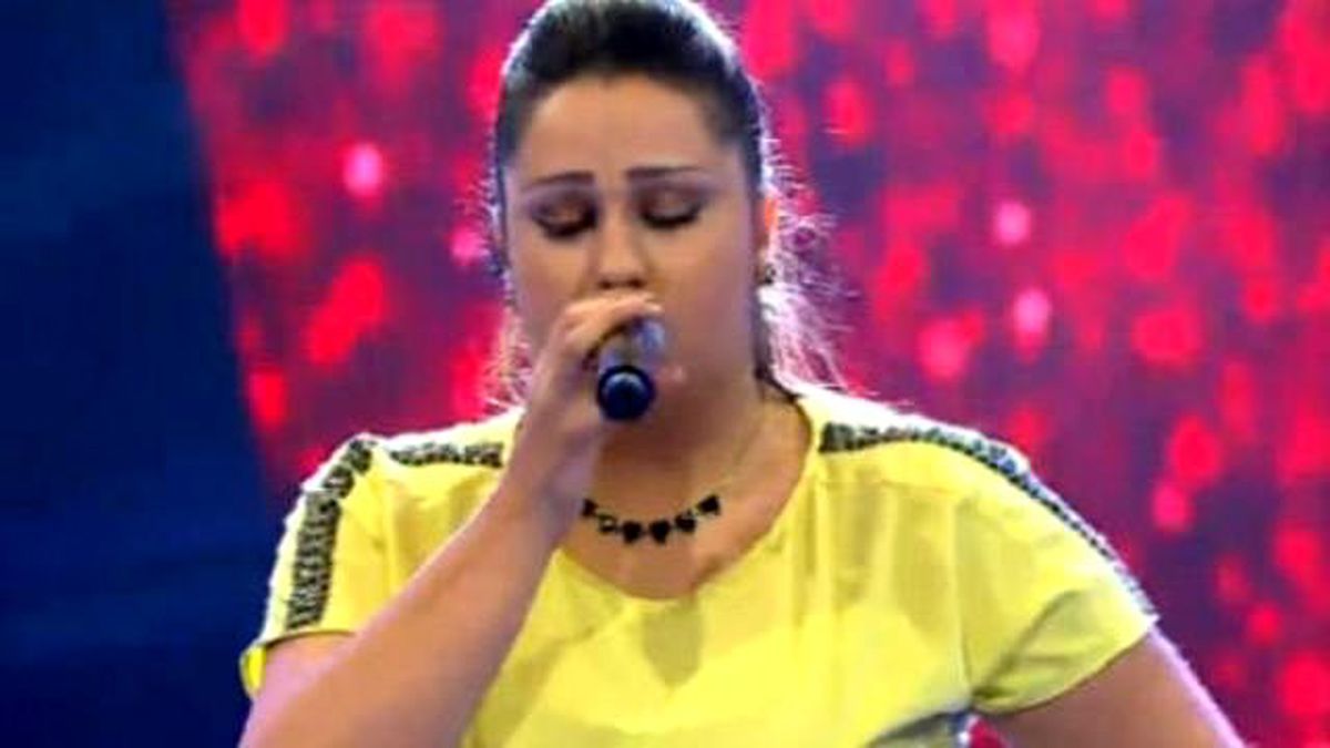 Ayşegül Ayas \'Güllerim Soldu\'