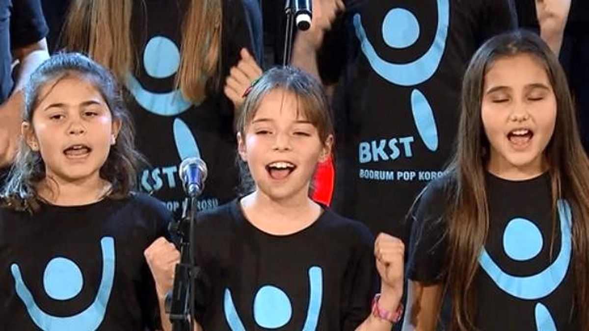 Bodrum Pop Korosu\'nun İkinci Tur Performansı