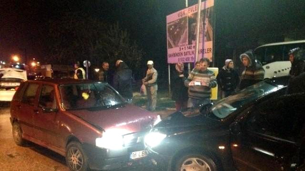 Bozüyük\'te Trafik Kazası, 2 Yaralı