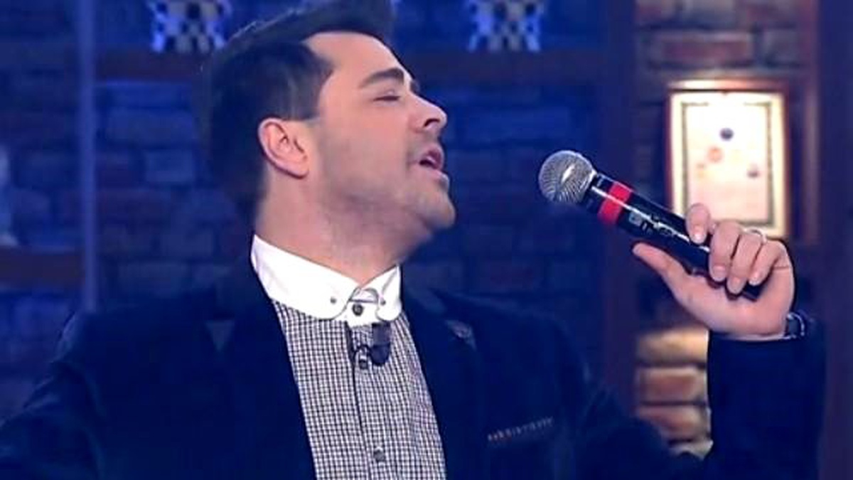 Burak Kut \'Hani\' Adlı Parçasıyla Herkesi Büyüledi