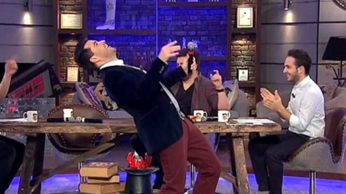 Burak Kut Programa Bomba Gibi Bir Giriş Yaptı