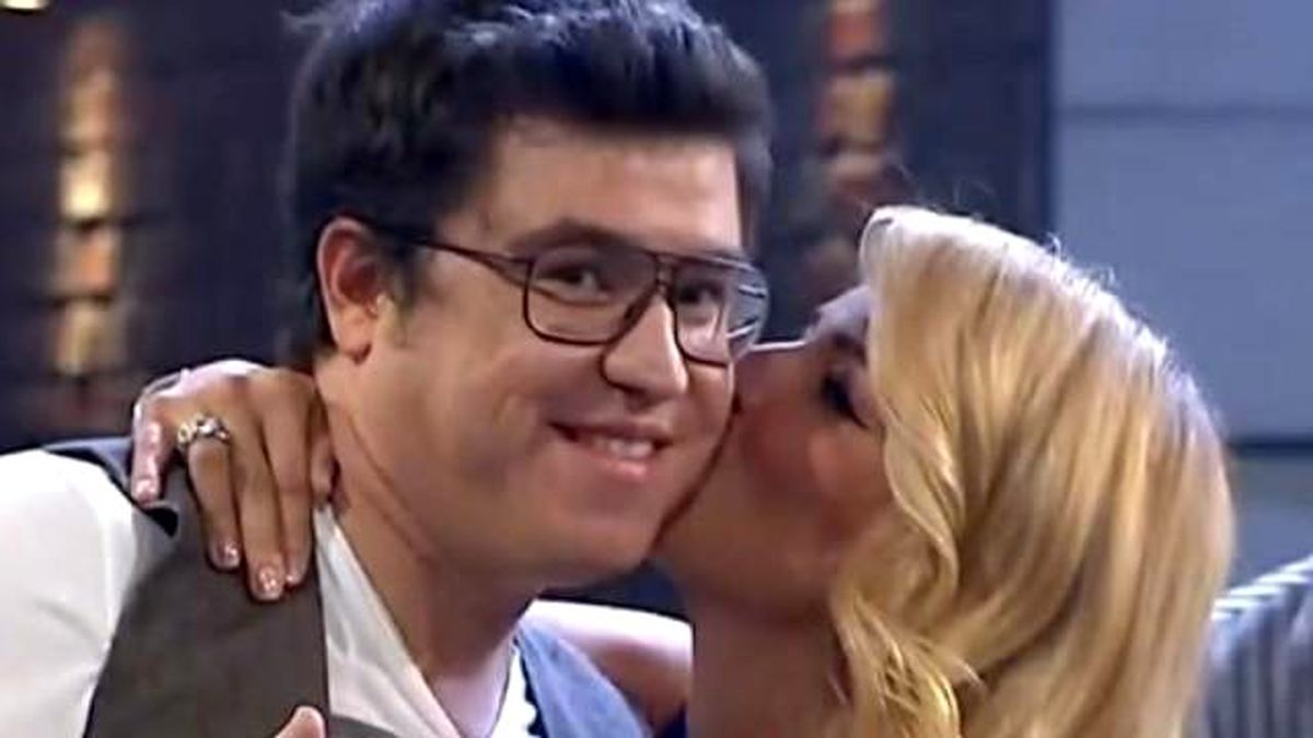 Burcu Esmersoy, Eser\'i Neden Öpmedi?
