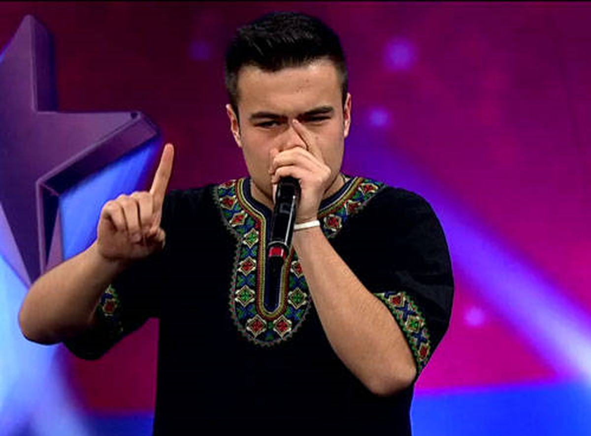 Diliyaer Abuduaini\'den Beatbox Gösterisi