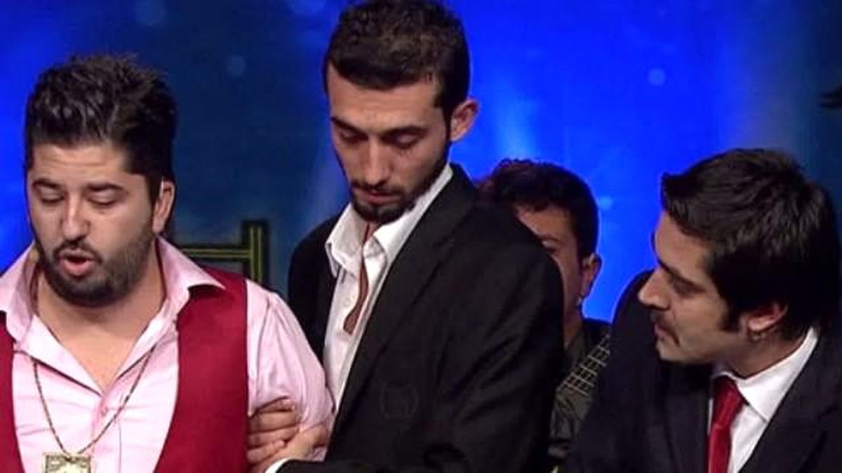Finitolar Grubu\'nun Komedi Performansı