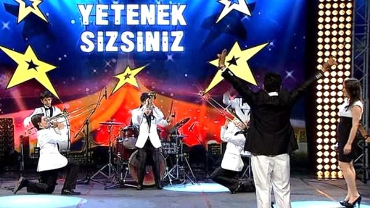Hendek Gençlik Orkestrası\'nın İkinci Tur Performansı