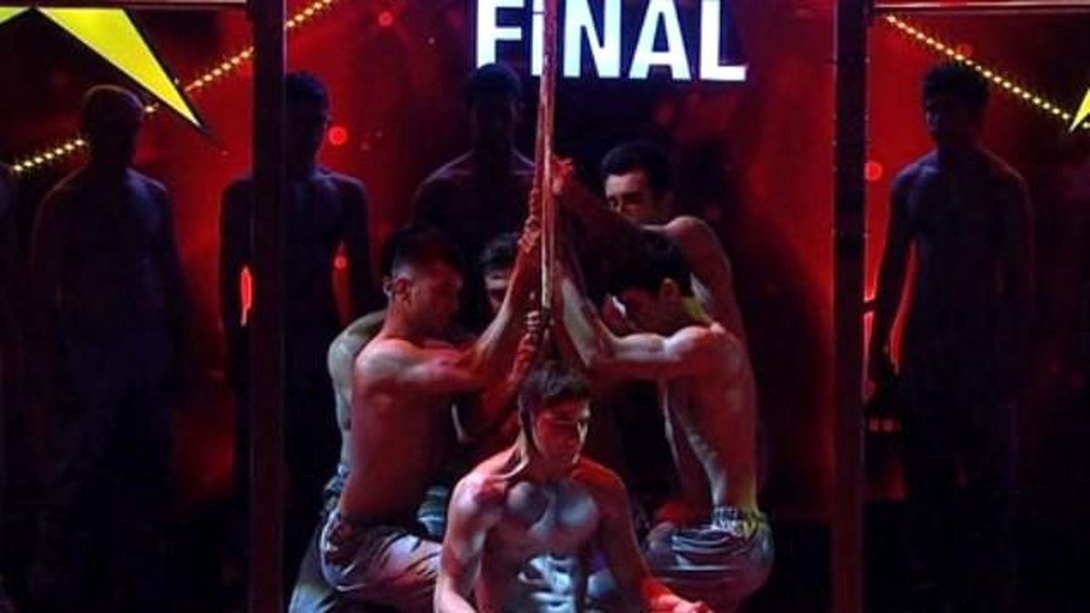 İskenderun Mikado Dans\'ın Final Performansı