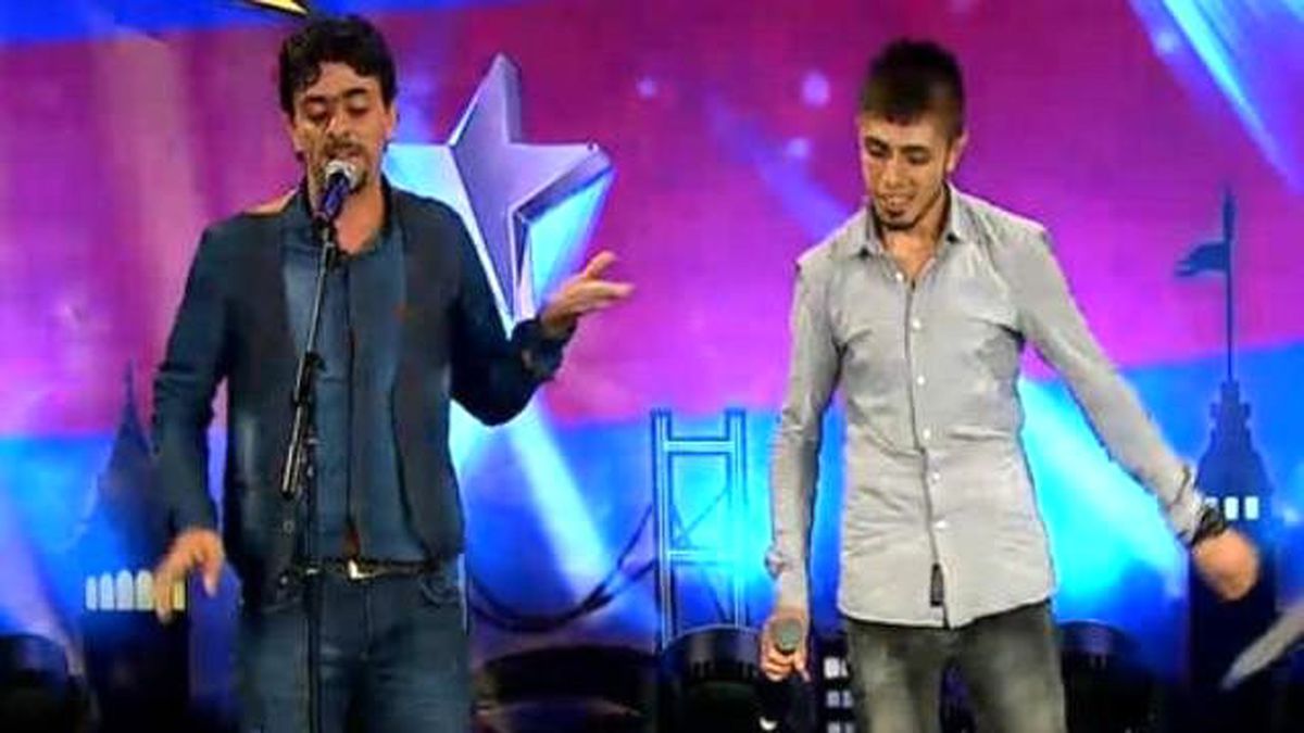 Mahmut ve Mehmet\'in Rap Performansı
