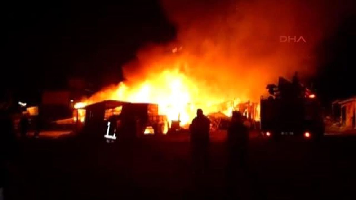 Malkara\'da 60 Ton Odun Yangında Kül Oldu