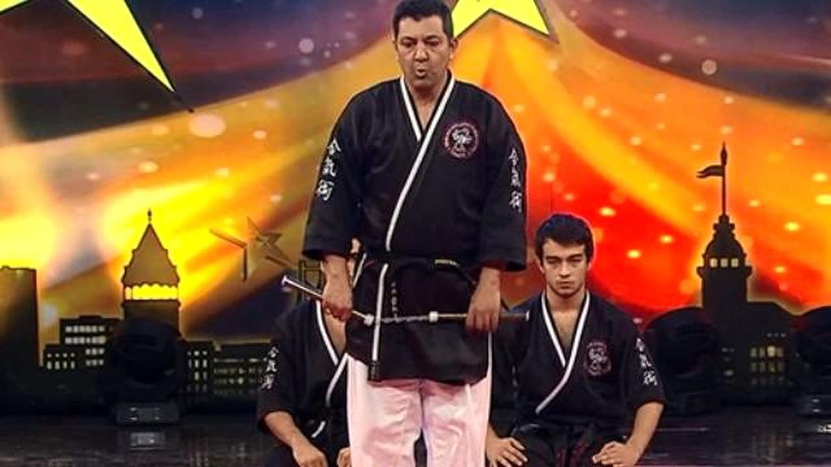 Müjdat Kazancı\'nın Nunçaku Performansı