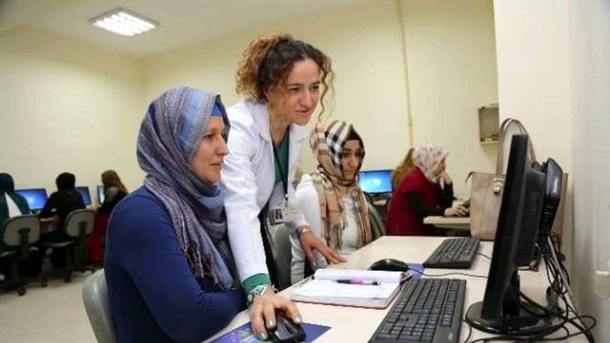 Şehitkamil\'den Hanımlara Bilgisayar Eğitimi