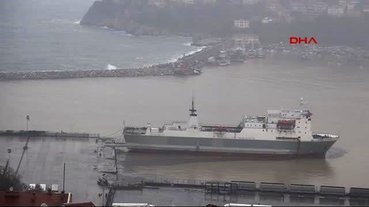 Zonguldak Karadeniz Çamur Rengini Aldı