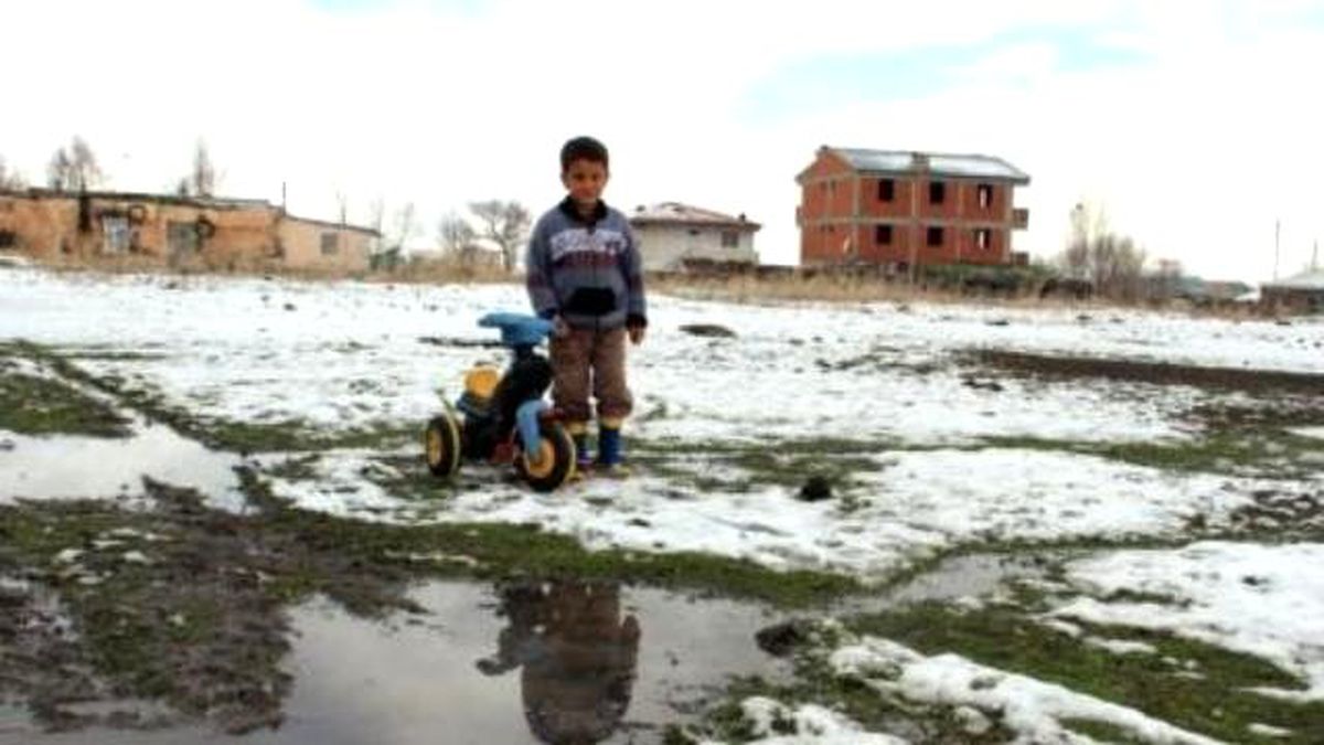 Ardahan\'da Kar Yağışı