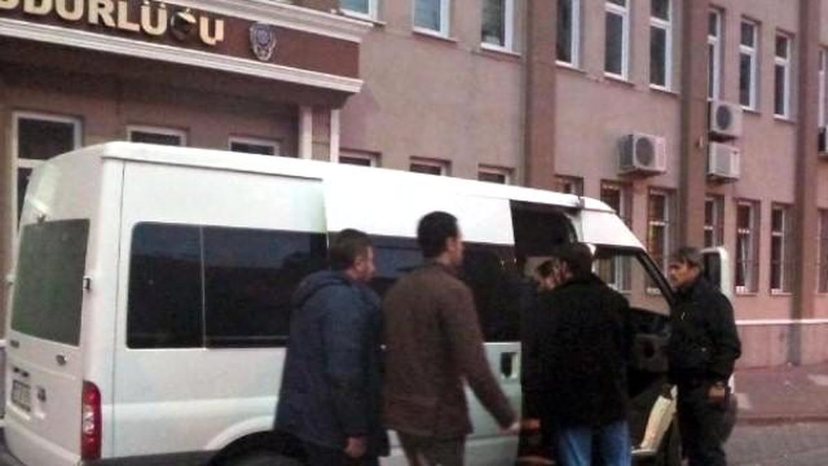 Biga\'da Tefeci Operasyonu: 4 Gözaltı