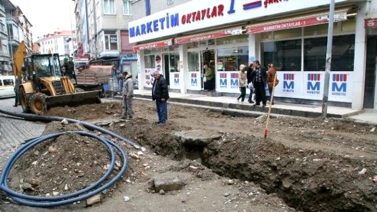 Devrek Belediyesi\'nden Doğalgaz ve Su Çalışması