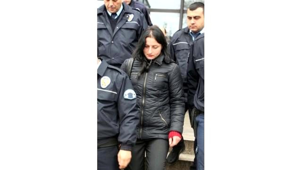 Eşini Boğarak Öldüren Kadının Yargılanmasına Devam Edildi