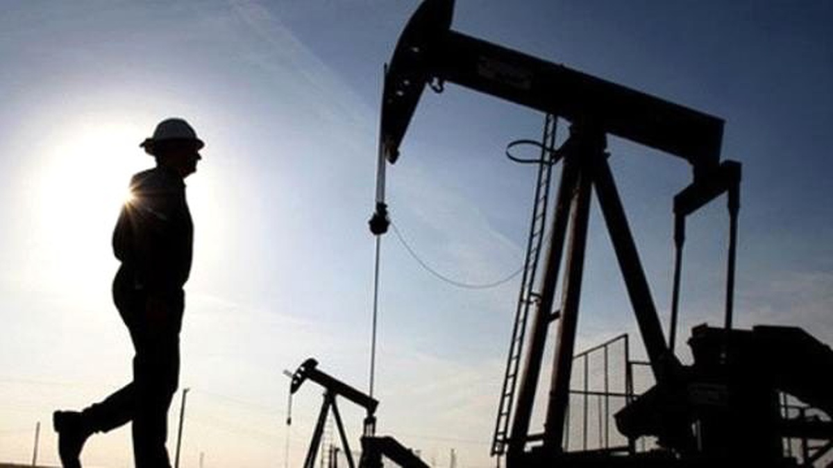 "Ham Petrol Fiyatlarındaki Düşüş Türkiye\'ye En Güzel Hediye"