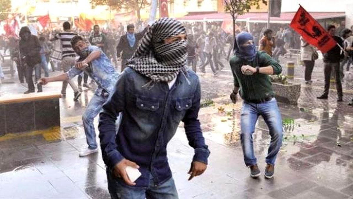 Kobani Eylemcilerine 450 Yıl