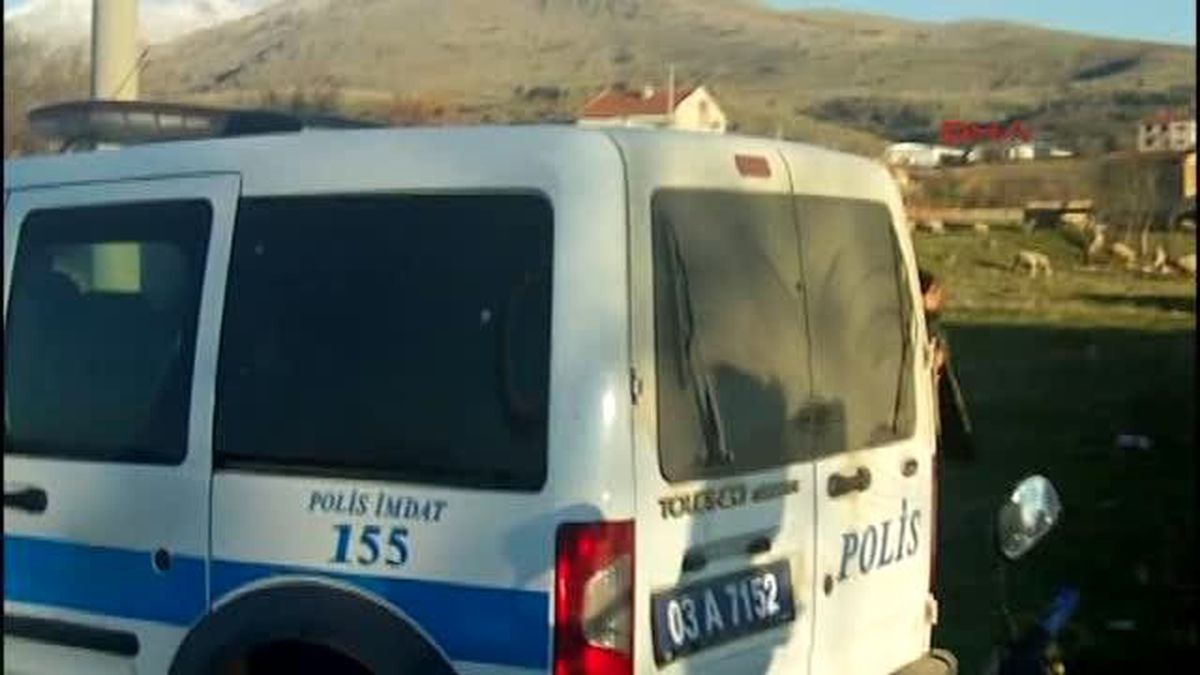 Kadını Köpek Saldırısından Vatandaşlar Kurtardı