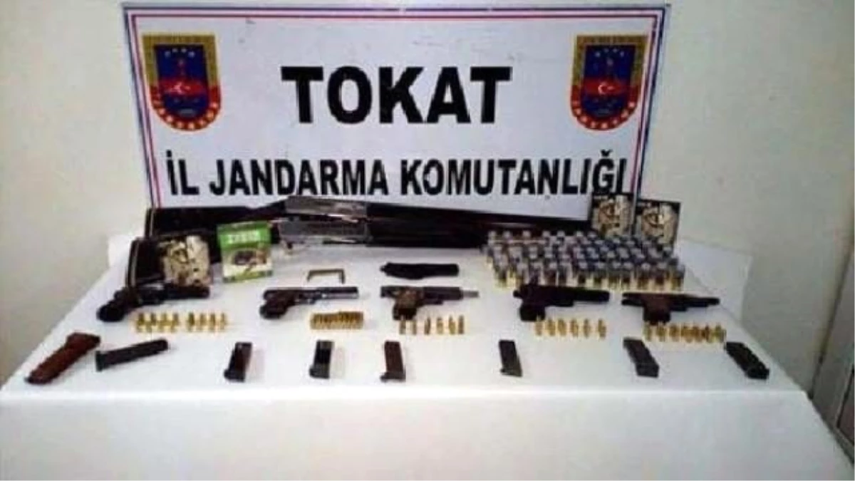Tokat\'ta Kaçak Silah Operasyonu: 2 Gözaltı