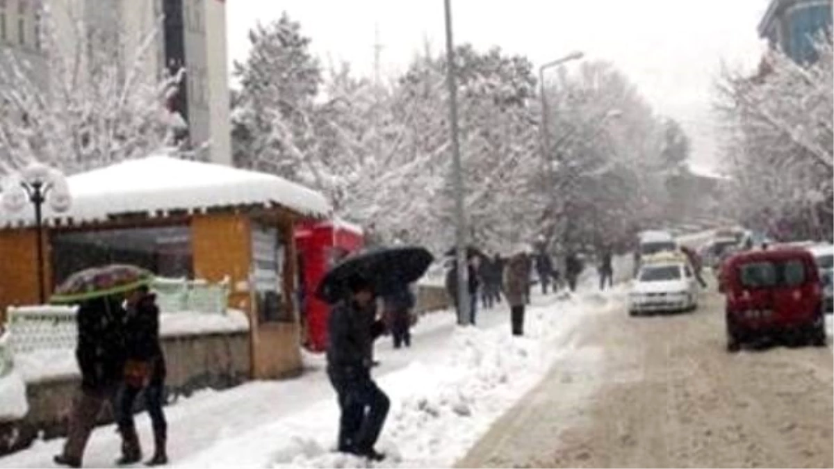 Tunceli\'de Kar Yağışı