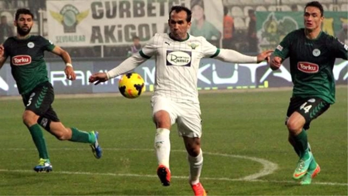 Akhisar Belediyespor, Torku Konyaspor\'la Golsüz Berabere Kaldı