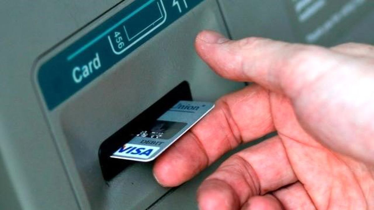 ATM\'lerde Sahteciliği Önlüyor