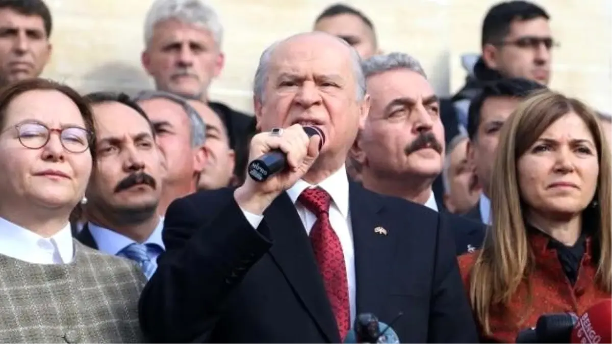 Bahçeli'nin Tunceli Ziyaretinde Kadınlar Başı Çekti