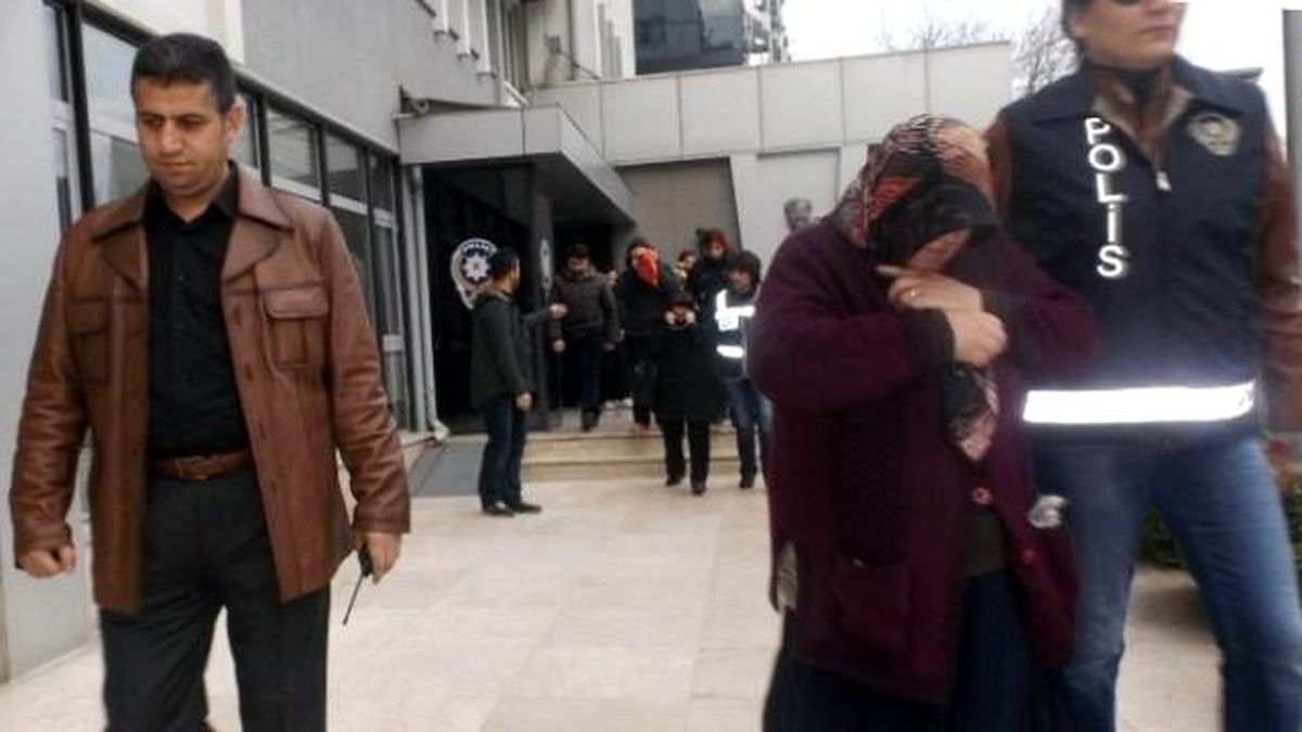 Bonuslu Fuhuş Çetesine Polis Baskını