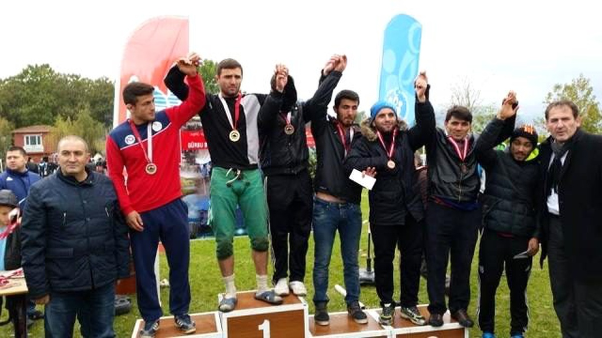 Büyükşehir Belediyespor Minderde Madalyaları Topladı