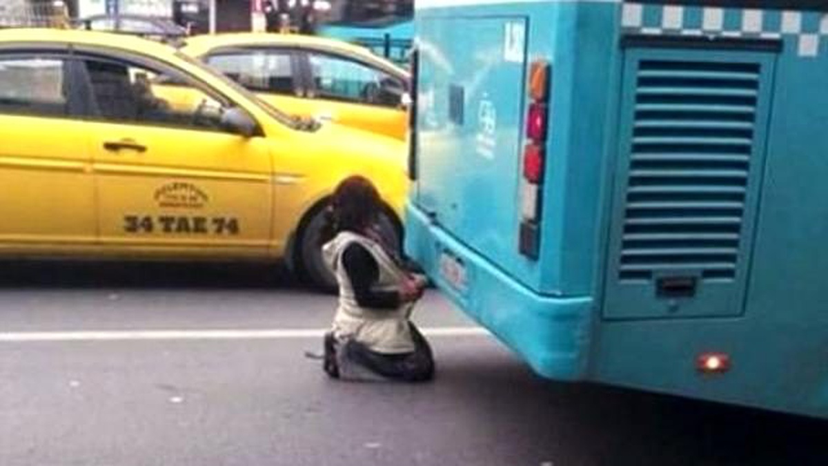 Dünyayı Yerin Dibine Sokan Fotoğraf