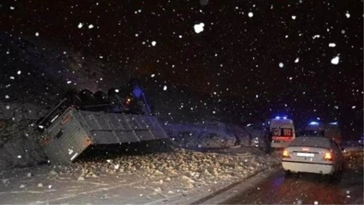 Erçiş\'te Trafik Kazası: 1 Yaralı