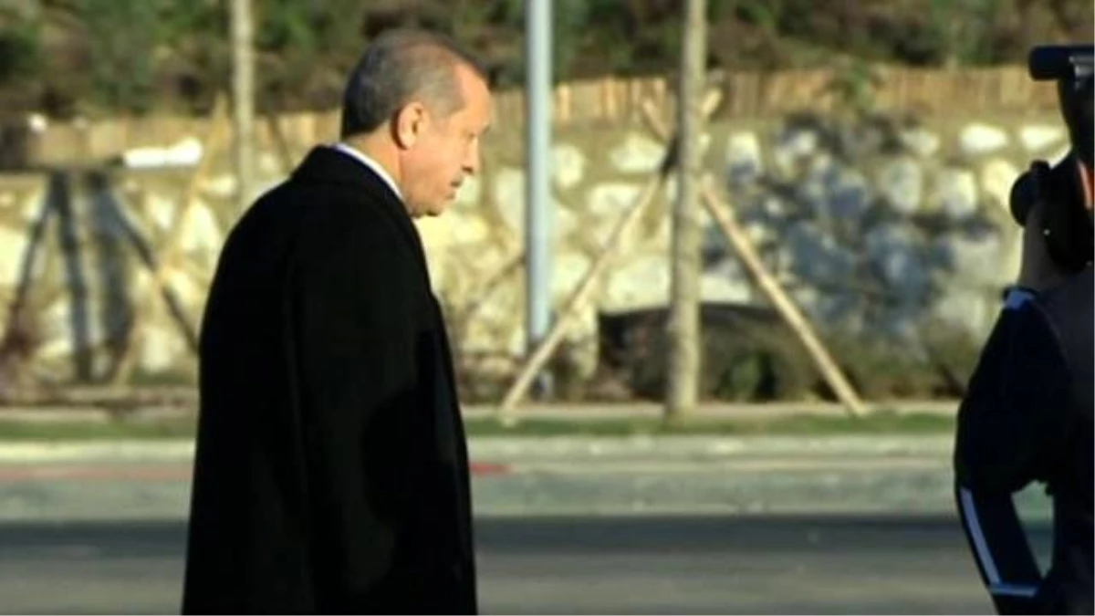 Erdoğan, AK Saray\'ın İlk Konuğu Papa\'yı Dakikalarca Kapıda Bekledi