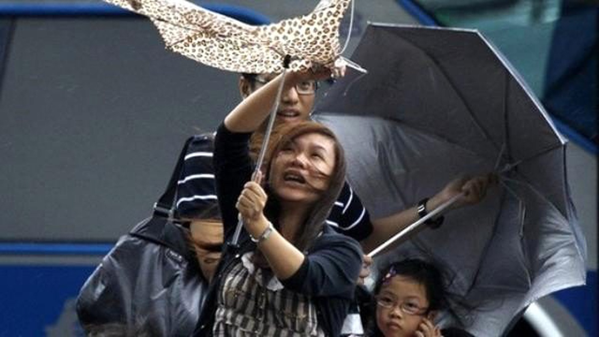Filipinler\'de Tropik Kasırga Can Aldı