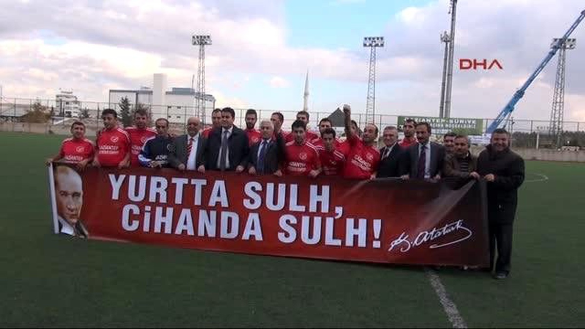 Gaziantep?te Suriyeliler Gazetecileri 4-0 Yendi