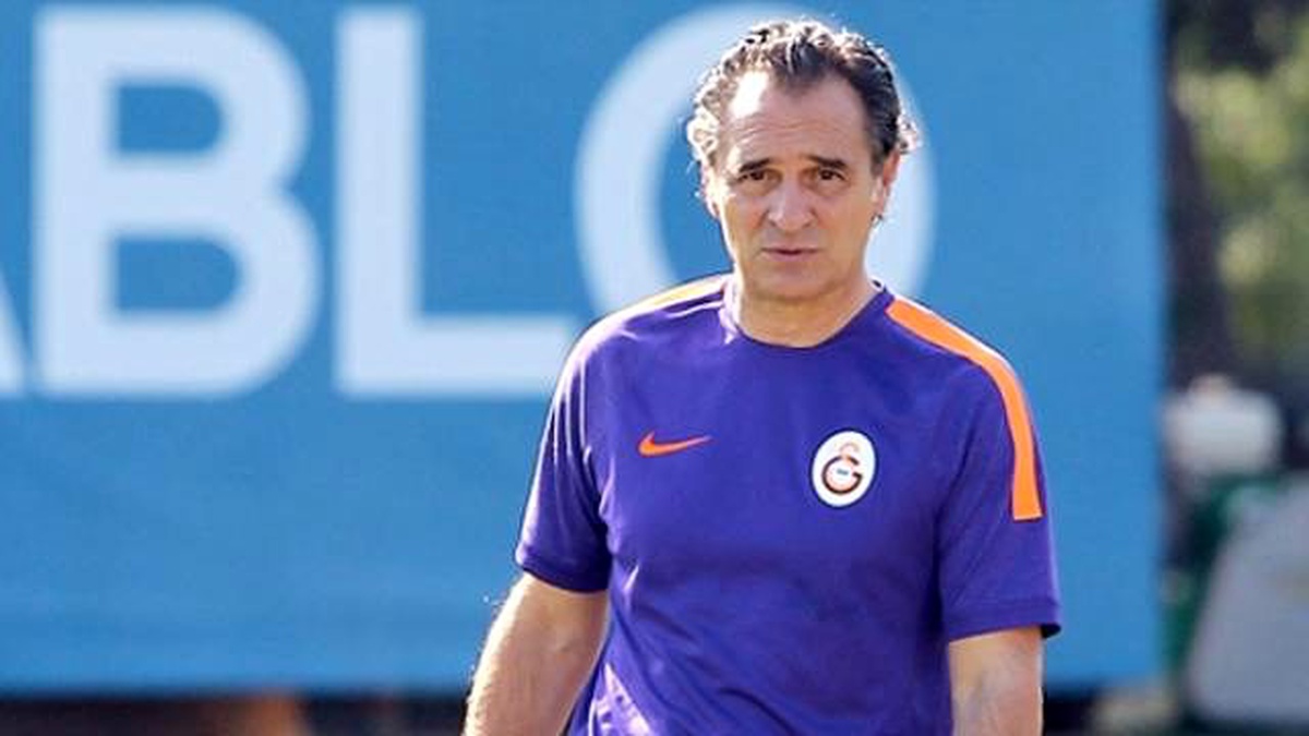 İtalya, Prandelli\'nin Gönderilmesini Konuşuyor