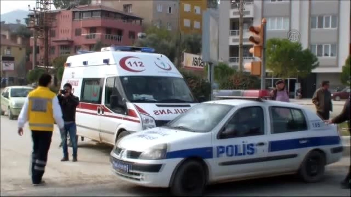 Muğla\'da İki Ambulans Çarpıştı