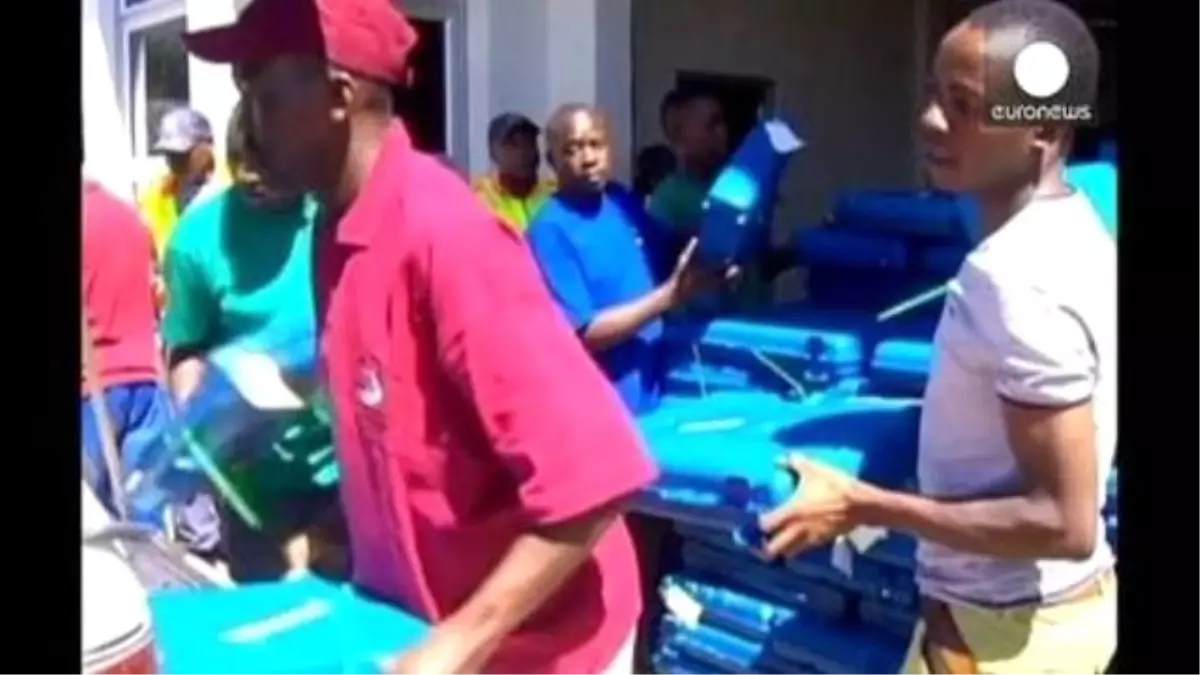 Namibya Devlet Başkanlığı ve Parlamento Seçimleri İçin Sandık Başında