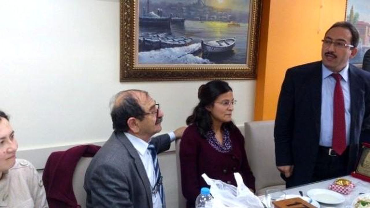 Tayini Çıkan Personele Veda Yemeği