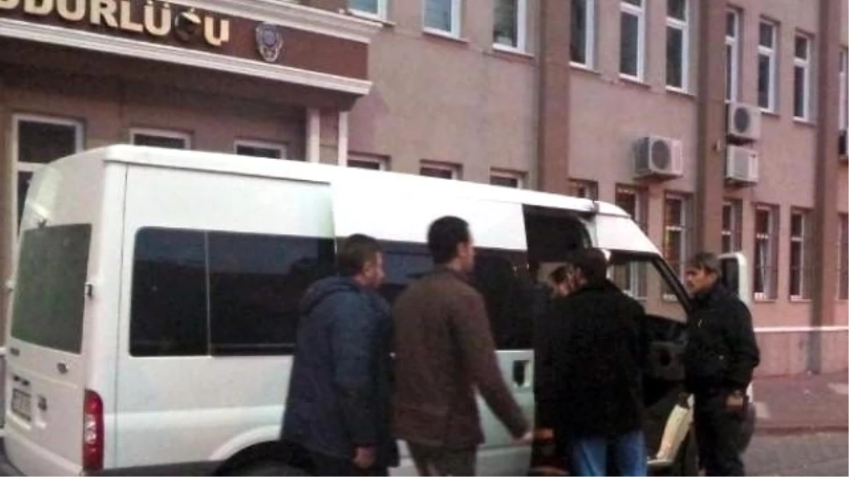 Zorla Çek Senet Tahsilatına 4 Tutuklama