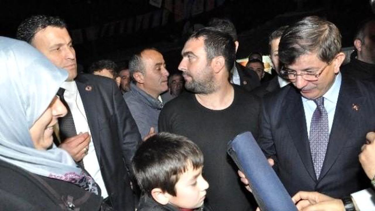 Başbakan Davutoğlu, Köylülerin Misafiri Oldu